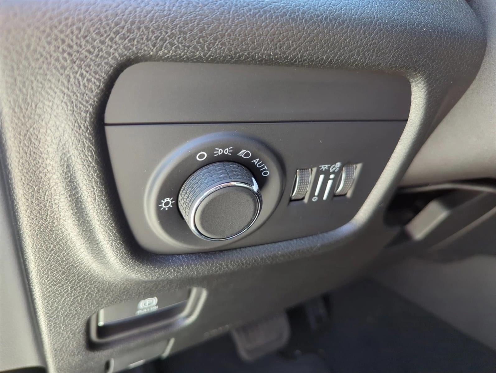 2025 Jeep Grand Cherokee Altitude X 4x2