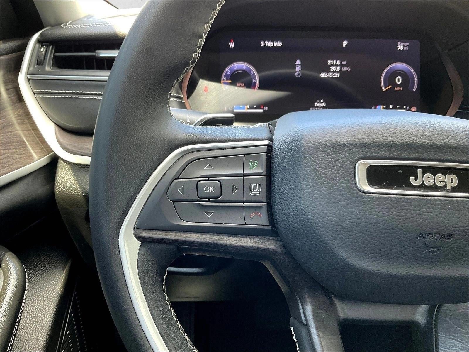 2023 Jeep Grand Cherokee Limited 4x2