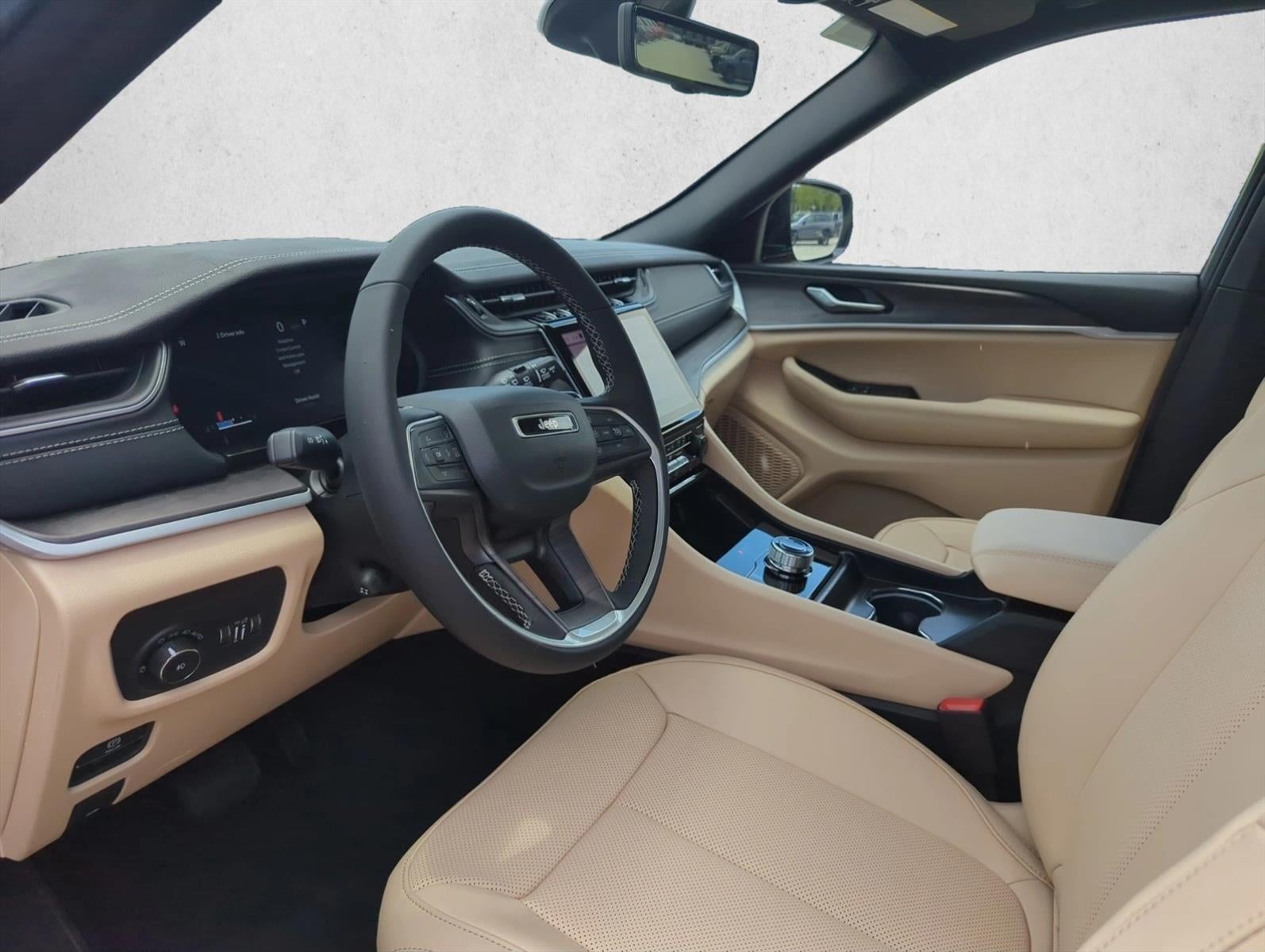 2025 Jeep Grand Cherokee Limited 4x2