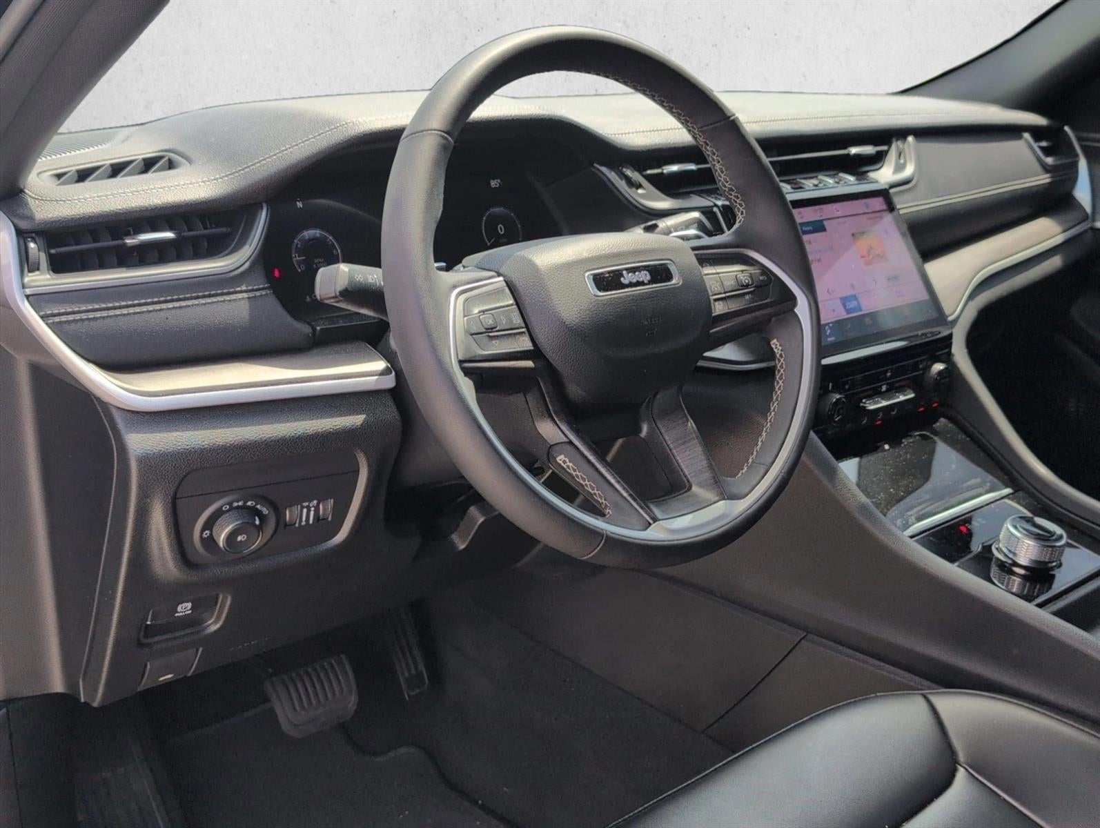 2025 Jeep Grand Cherokee Limited 4x2