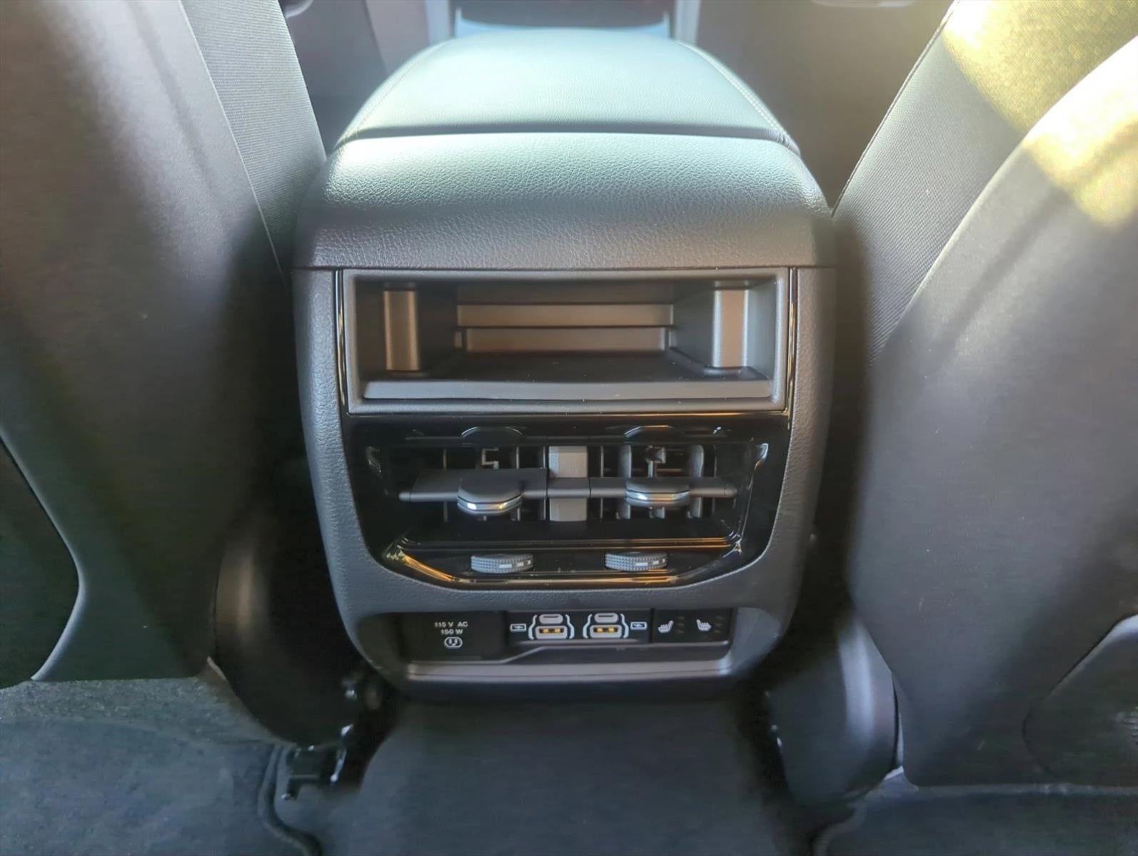 2025 Jeep Grand Cherokee Limited 4x2