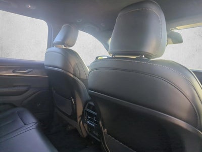 2025 Jeep Grand Cherokee Limited 4x2