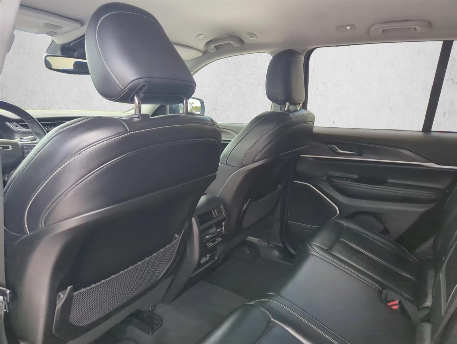 2022 Jeep Grand Cherokee Limited 4x2