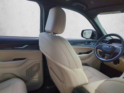 2025 Jeep Grand Cherokee Limited 4x2