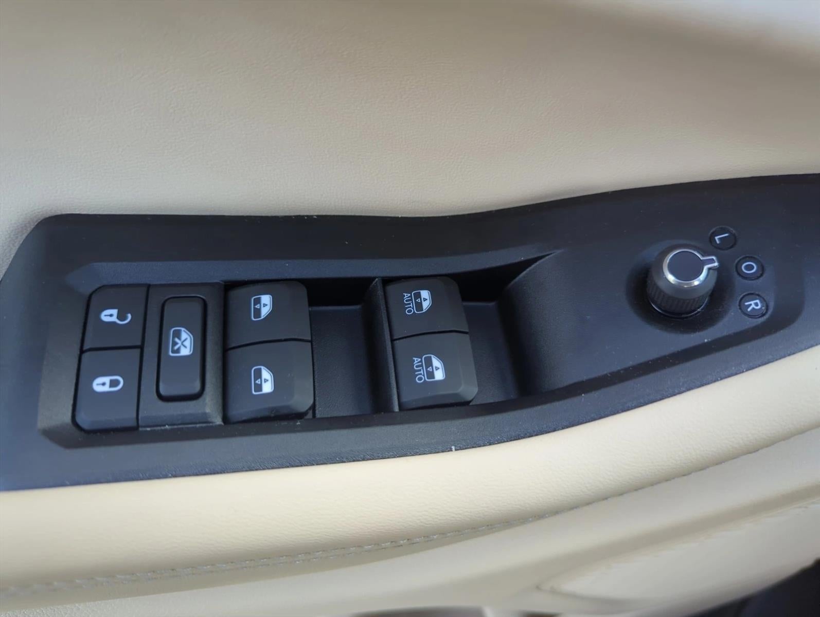 2025 Jeep Grand Cherokee Limited 4x2