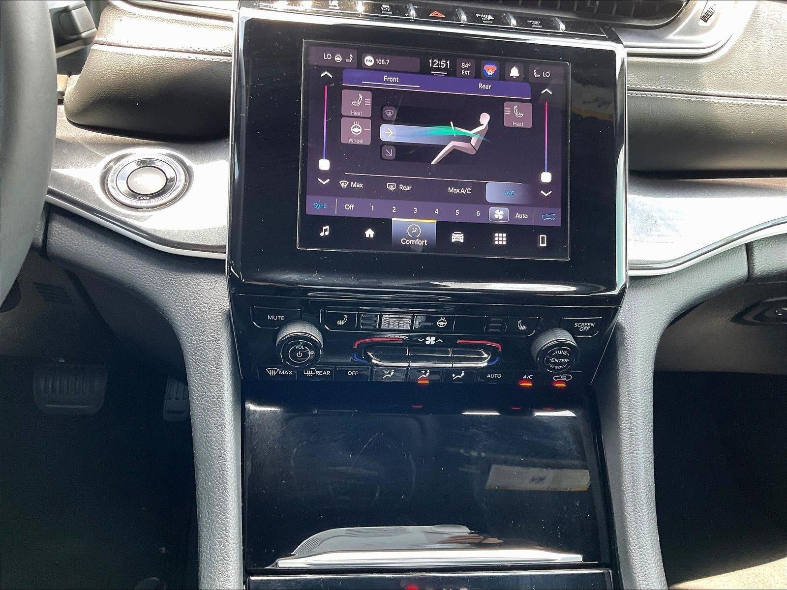 2023 Jeep Grand Cherokee L Altitude 4x2