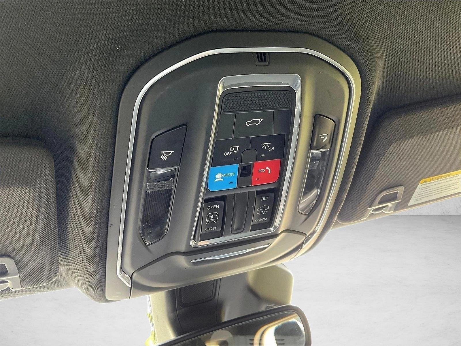 2023 Jeep Grand Cherokee L Altitude 4x2