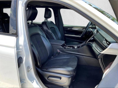2023 Jeep Grand Cherokee L Altitude 4x2