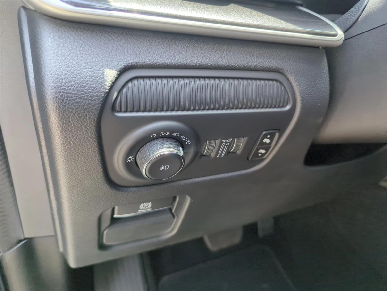 2024 Jeep Wagoneer L 4x2