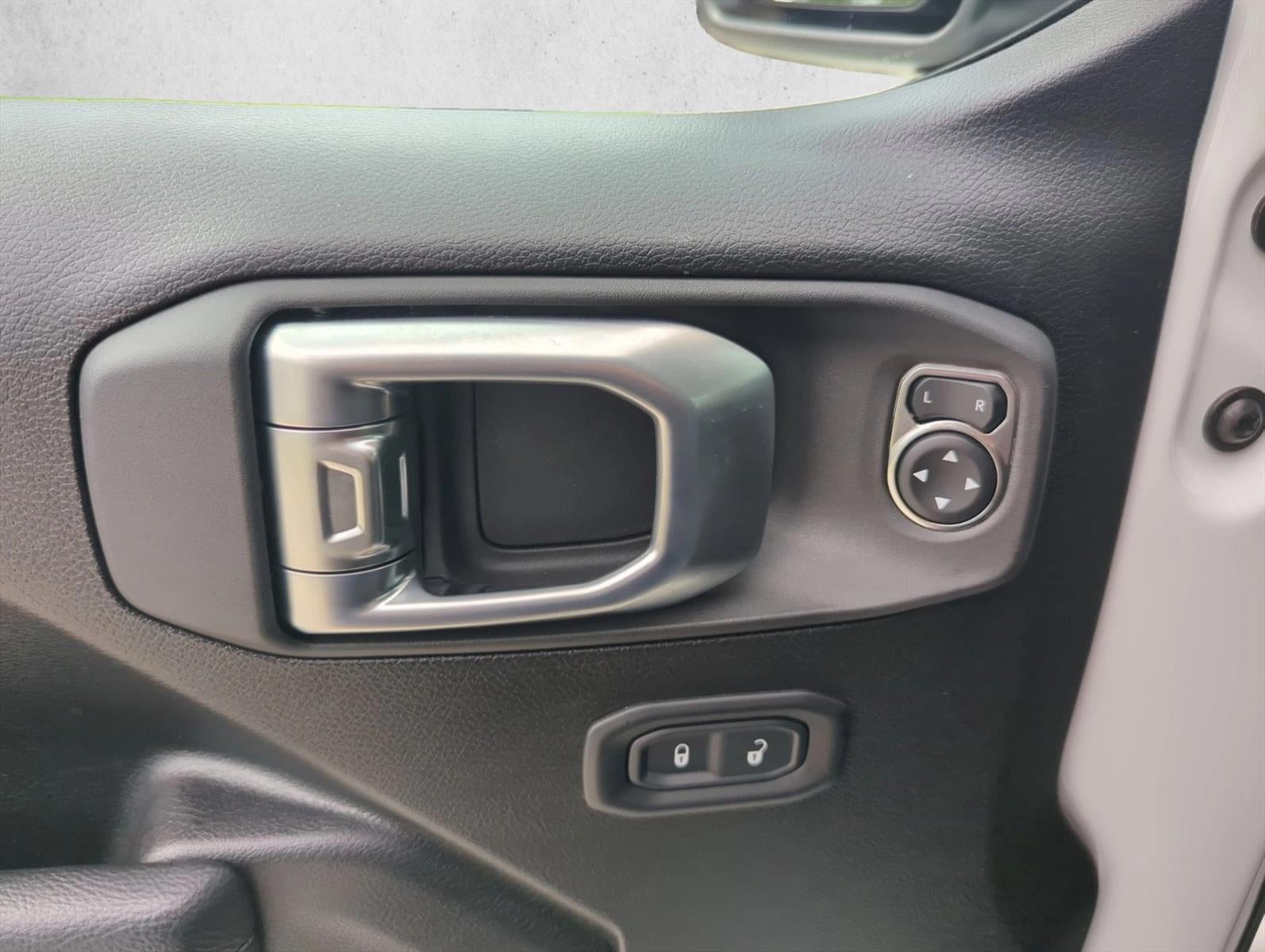 2026 Jeep Gladiator Mojave 4x4
