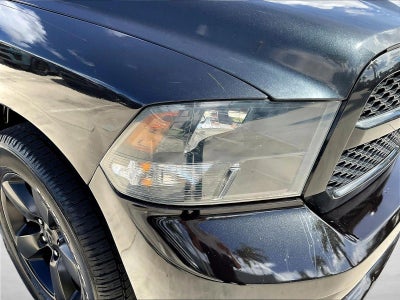 2017 RAM 1500 Express 4x2 Crew Cab 5'7" Box