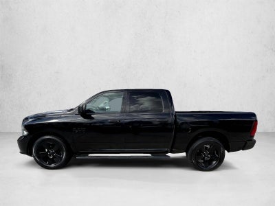 2017 RAM 1500 Express 4x2 Crew Cab 5'7" Box