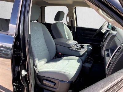 2017 RAM 1500 Express 4x2 Crew Cab 5'7" Box