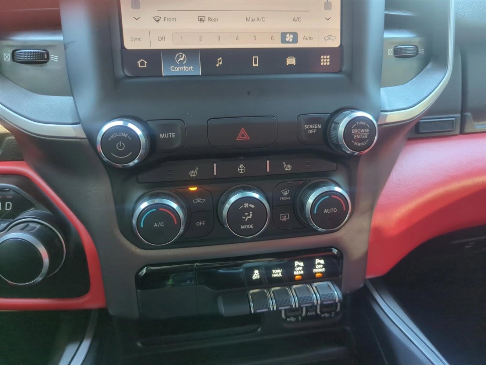 2022 RAM 1500 Big Horn 4x2 Quad Cab 6'4" Box