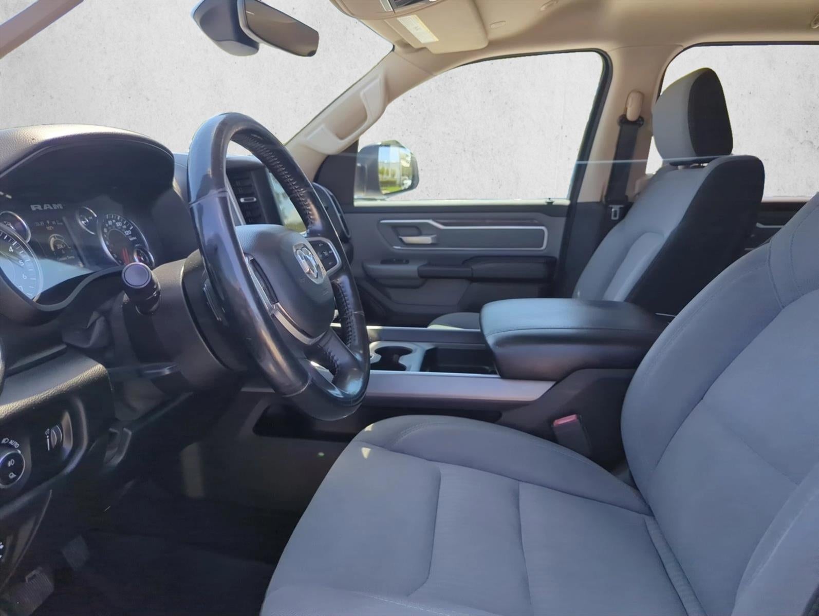 2020 RAM 1500 Lone Star 4x2 Crew Cab 5'7" Box