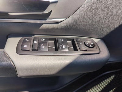2020 RAM 1500 Lone Star 4x2 Crew Cab 5'7" Box