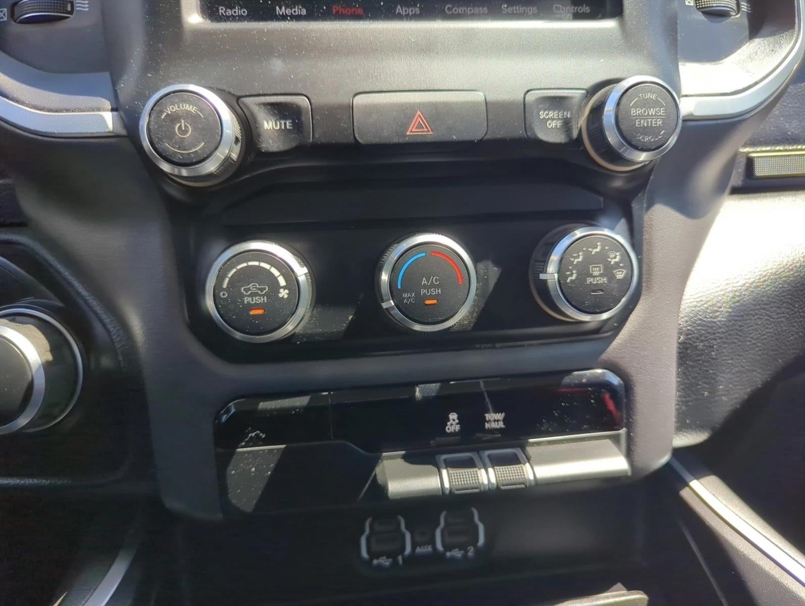 2020 RAM 1500 Lone Star 4x2 Crew Cab 5'7" Box