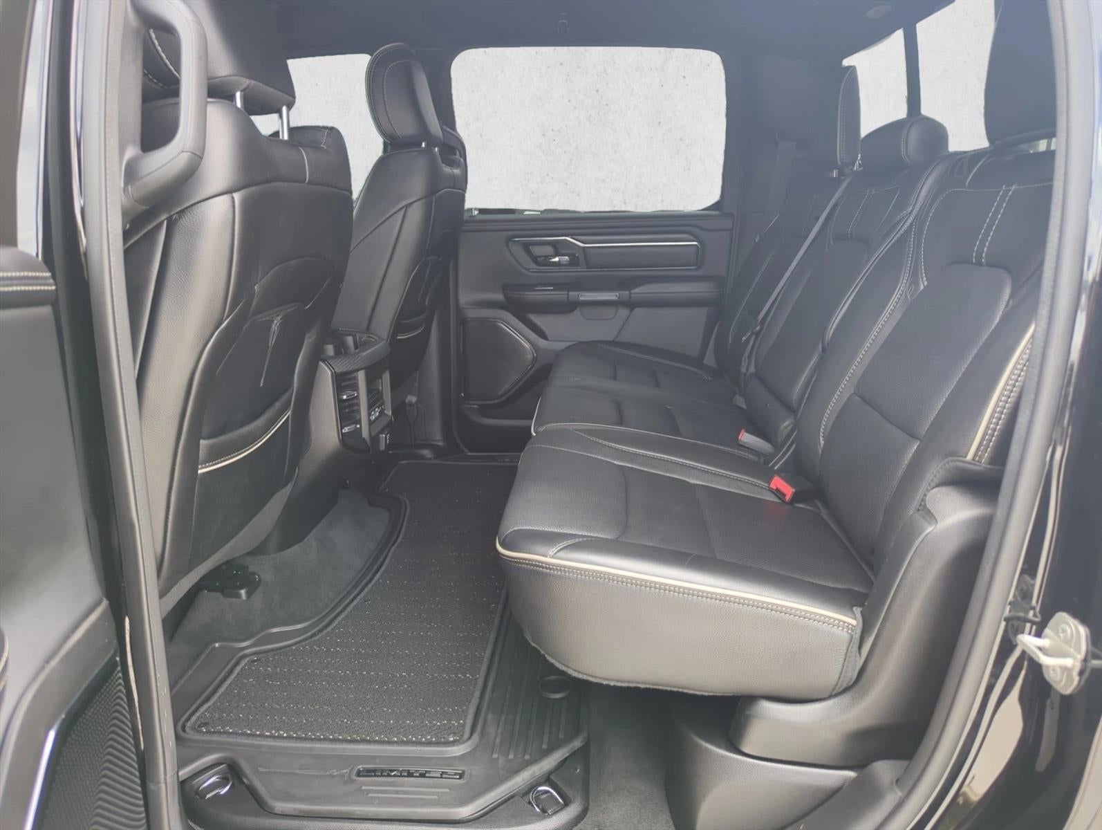 2023 RAM 1500 Limited 4x2 Crew Cab 5'7" Box