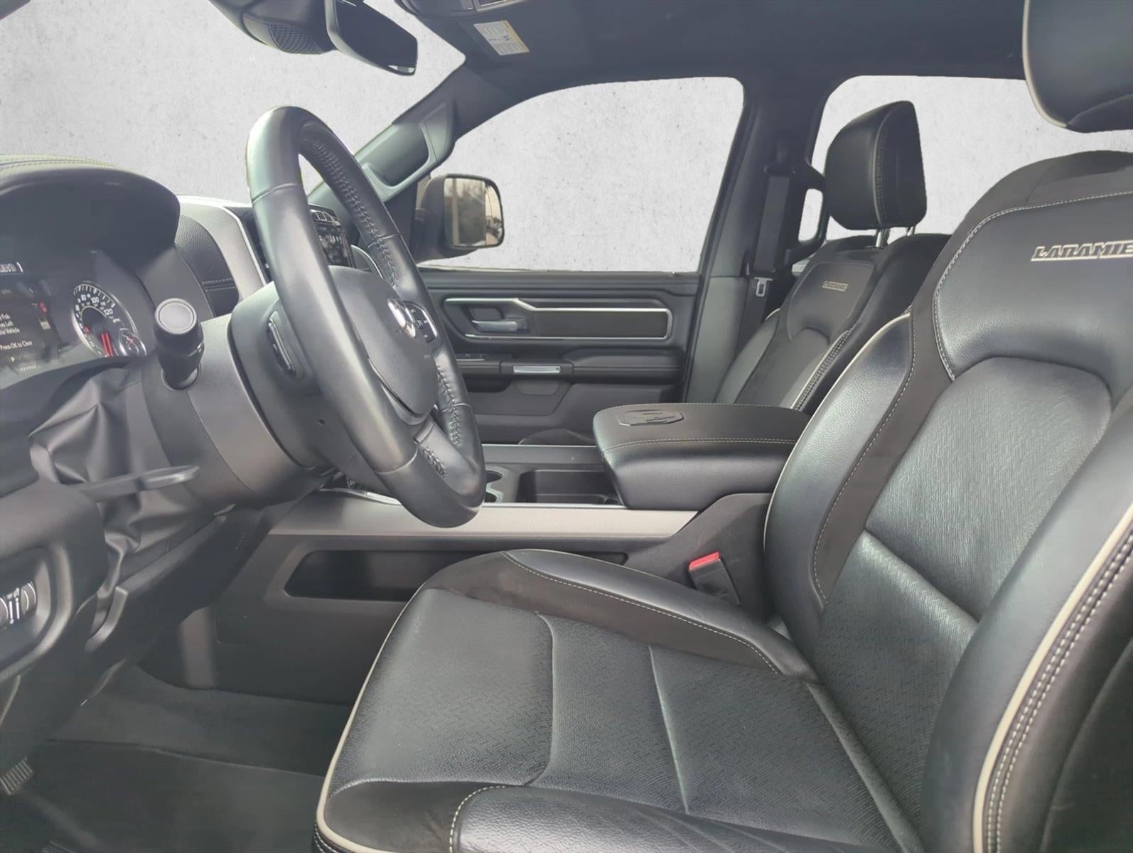 2023 RAM 1500 Laramie 4x2 Crew Cab 5'7" Box