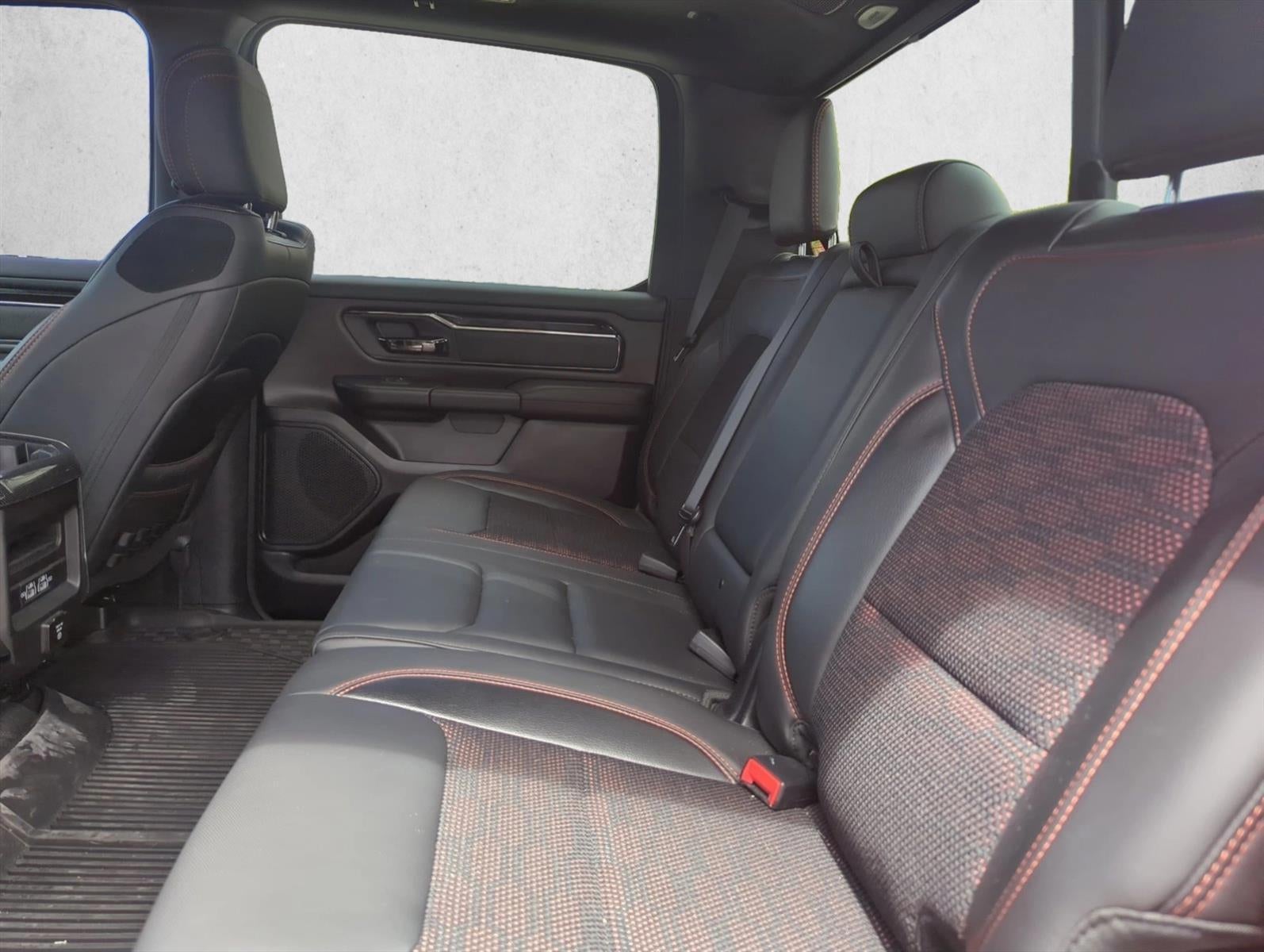 2021 RAM 1500 Big Horn 4x4 Crew Cab 5'7" Box