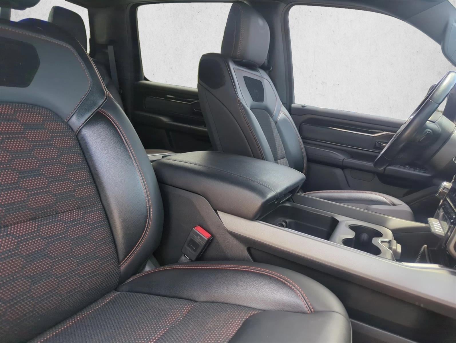 2021 RAM 1500 Big Horn 4x4 Crew Cab 5'7" Box