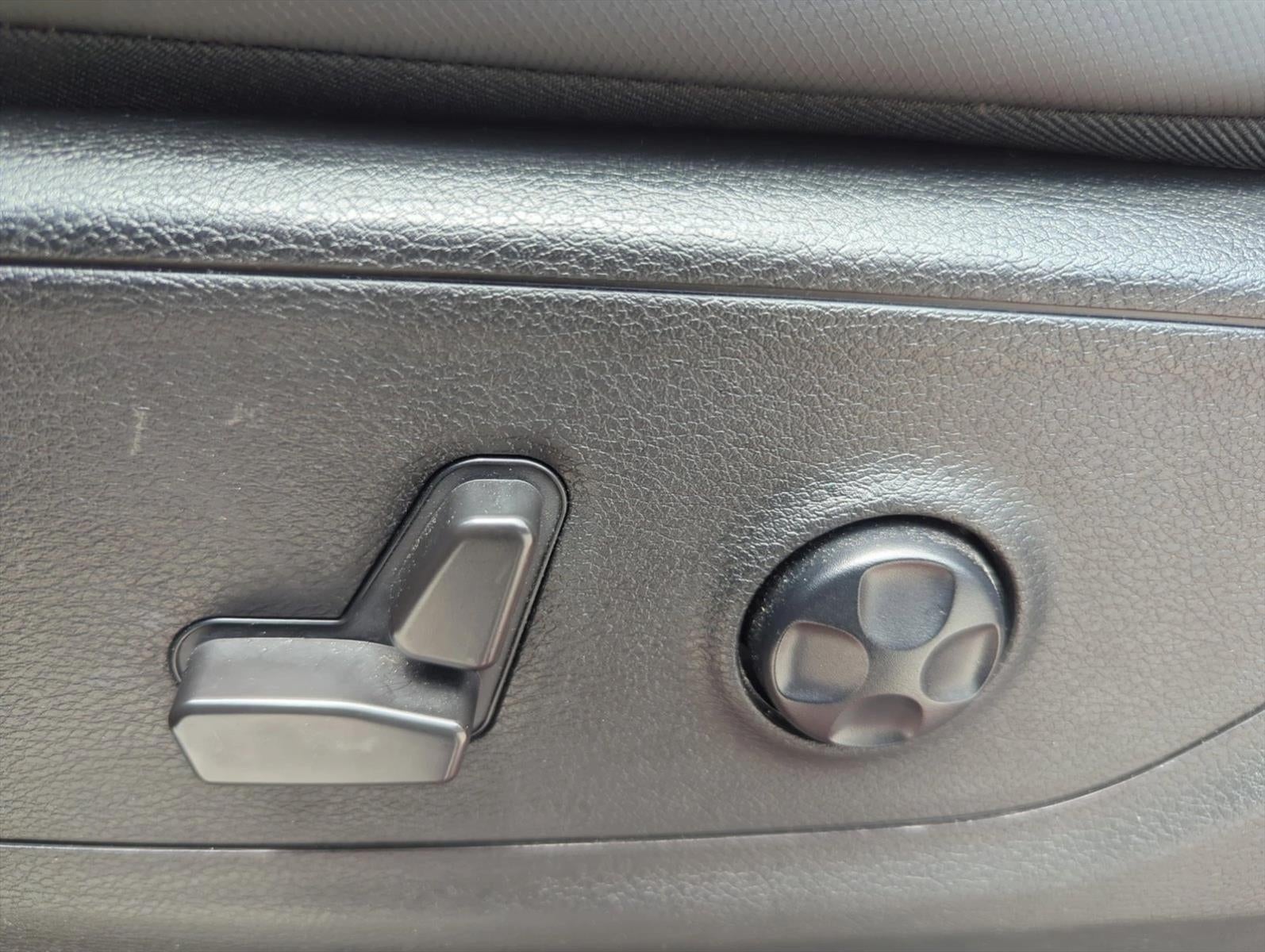 2021 RAM 1500 Big Horn 4x4 Crew Cab 5'7" Box