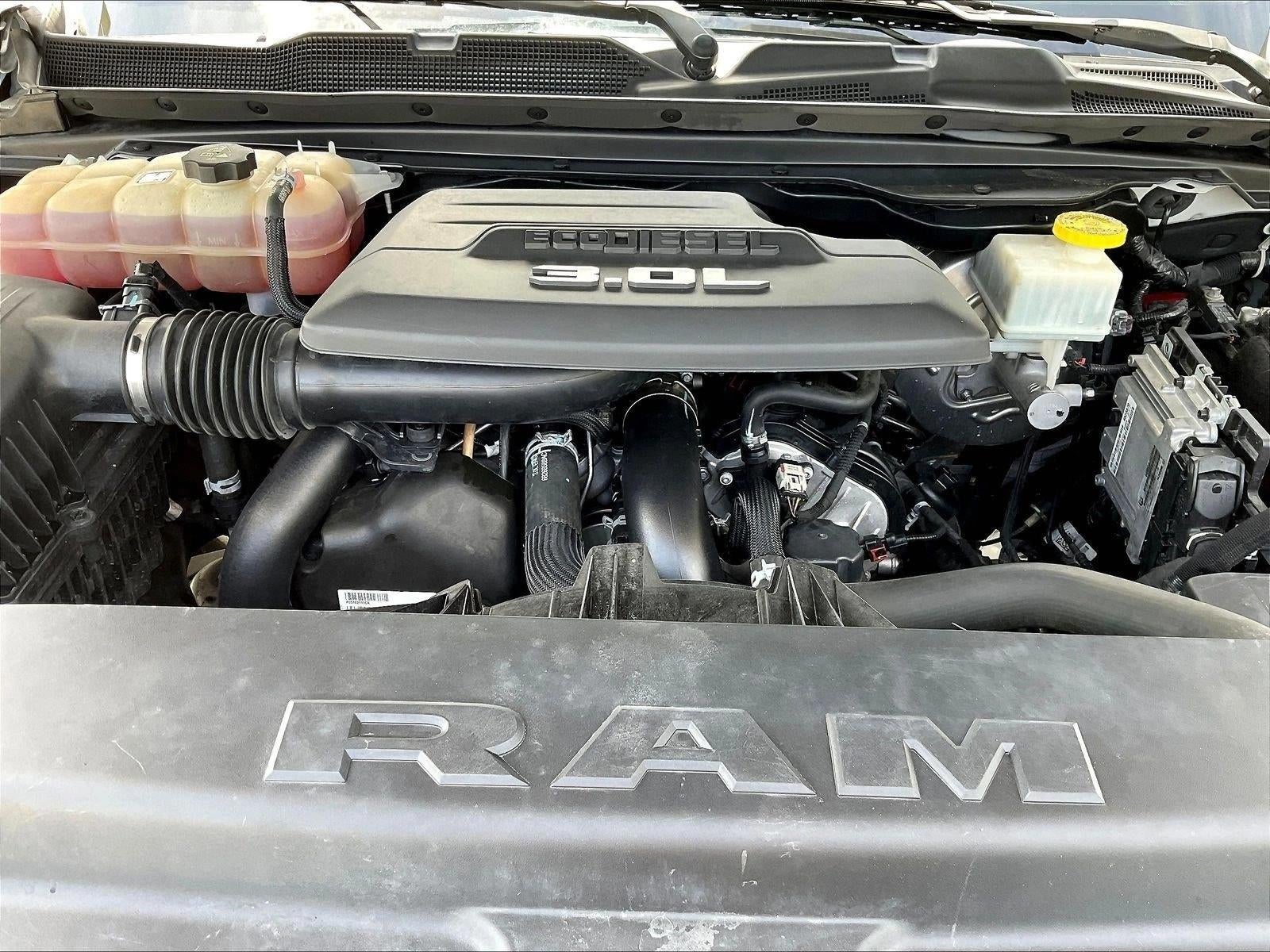 2021 RAM 1500 Limited 4x4 Crew Cab 5'7" Box