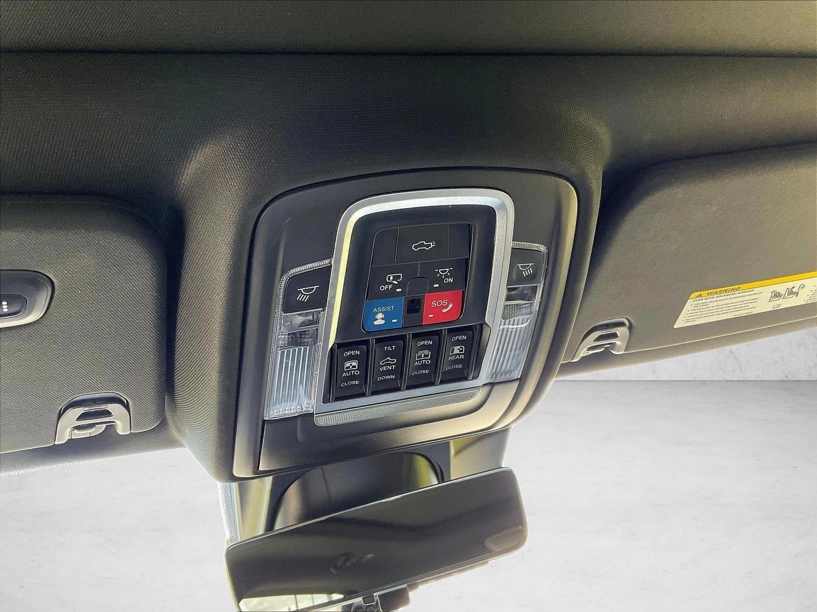 2021 RAM 1500 Limited 4x4 Crew Cab 5'7" Box