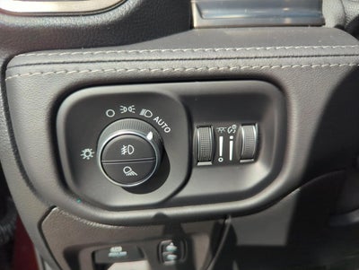 2021 RAM 1500 Limited 4x4 Crew Cab 5'7" Box