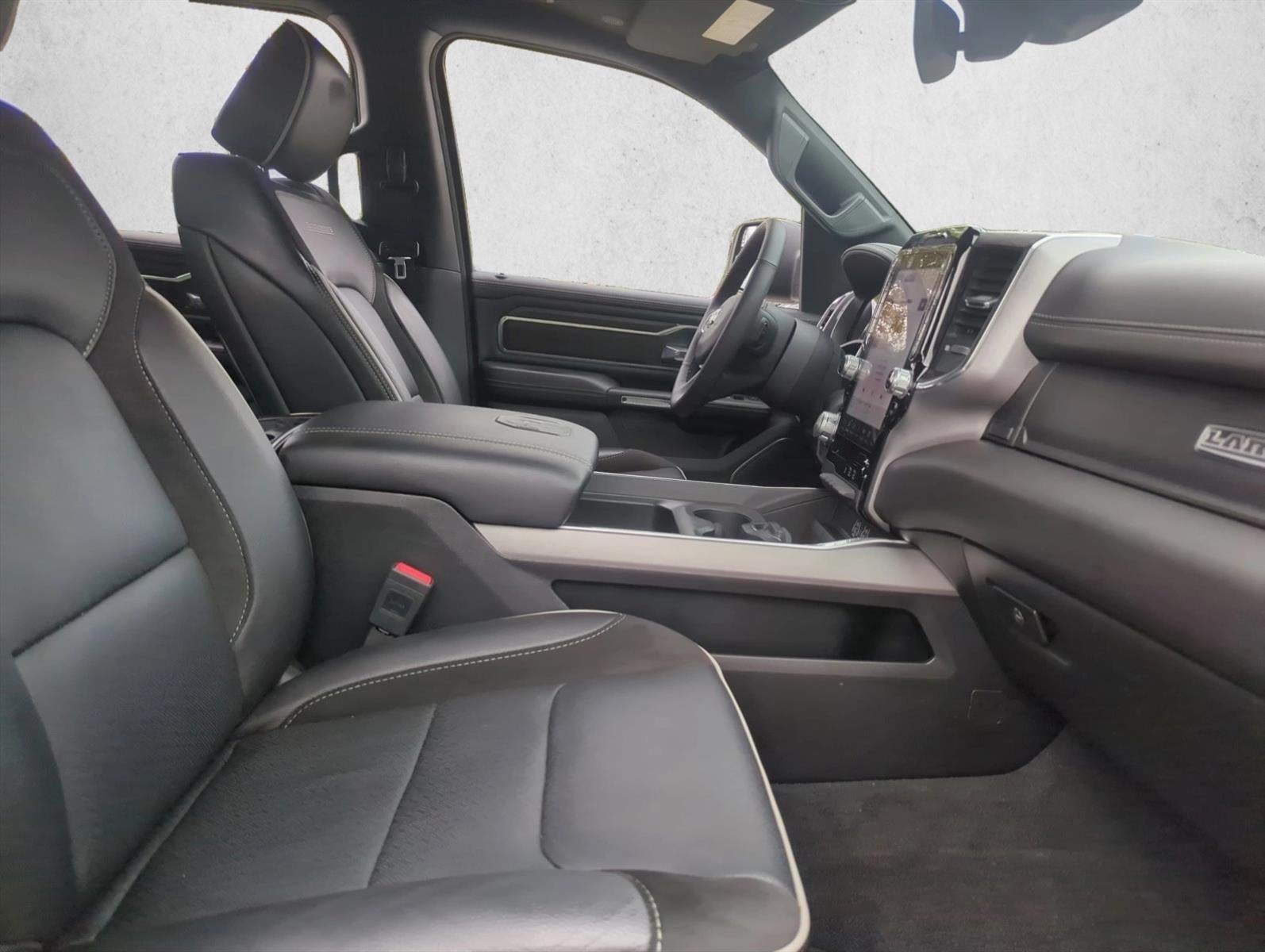 2025 RAM 1500 Laramie 4x4 Crew Cab 5'7" Box