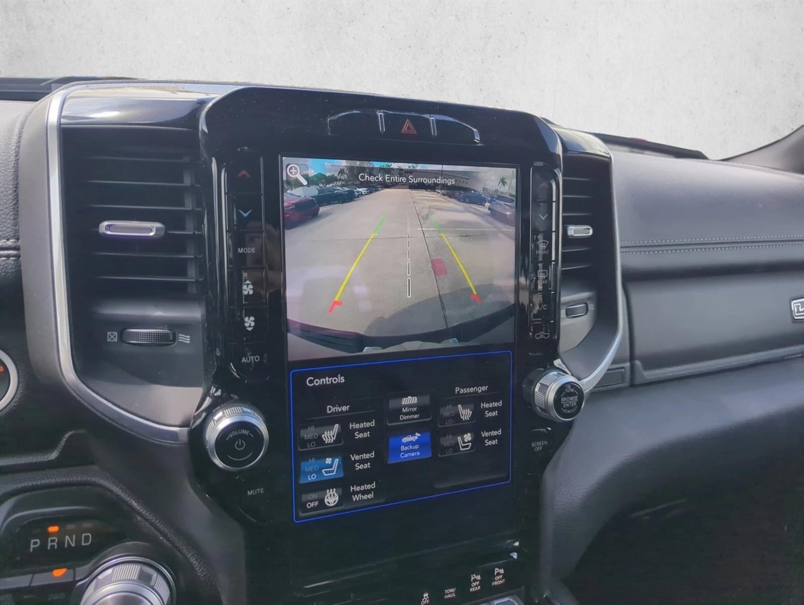 2020 RAM 1500 Laramie 4x4 Crew Cab 5'7" Box