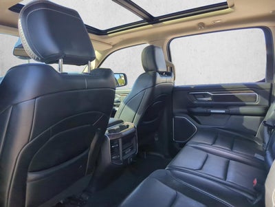 2019 RAM 1500 Laramie 4x4 Crew Cab 5'7" Box