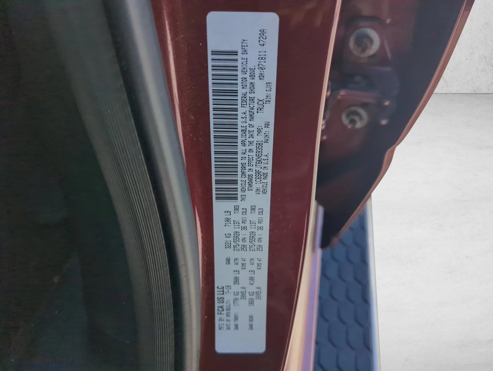 2019 RAM 1500 Laramie 4x4 Crew Cab 5'7" Box