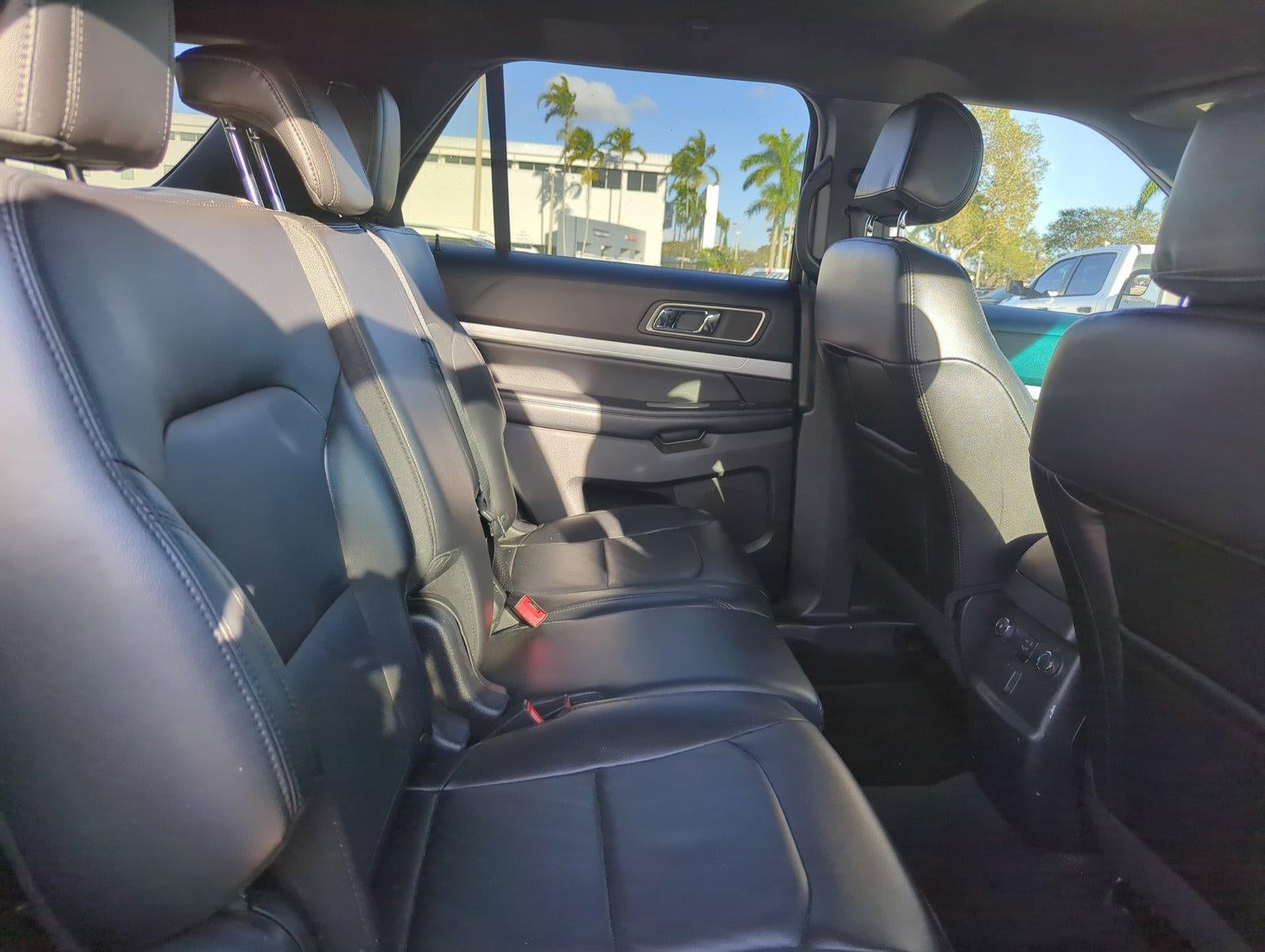 2016 Ford Explorer FWD 4dr XLT