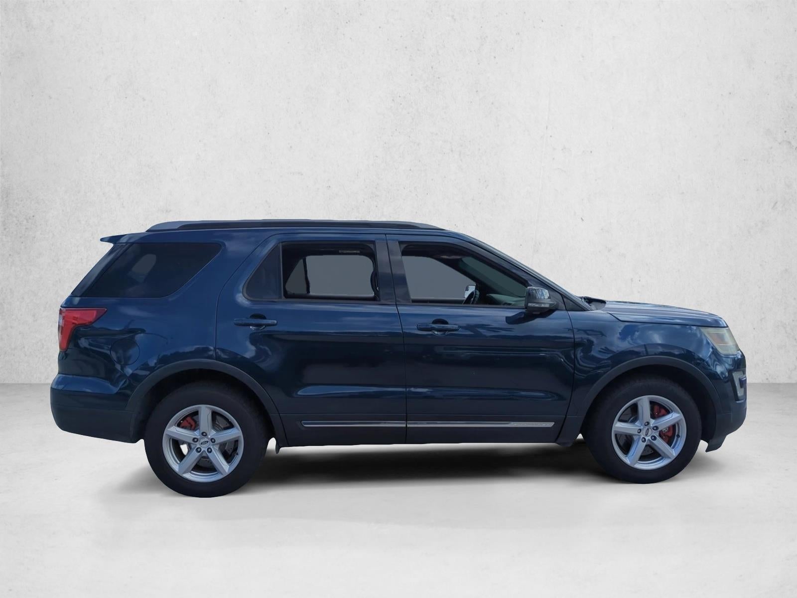 2016 Ford Explorer 4WD 4dr XLT