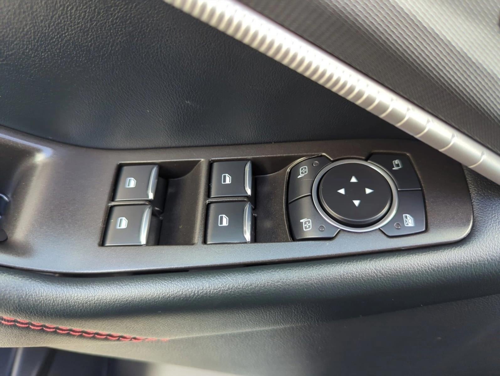 2025 Ford Explorer ST-Line RWD