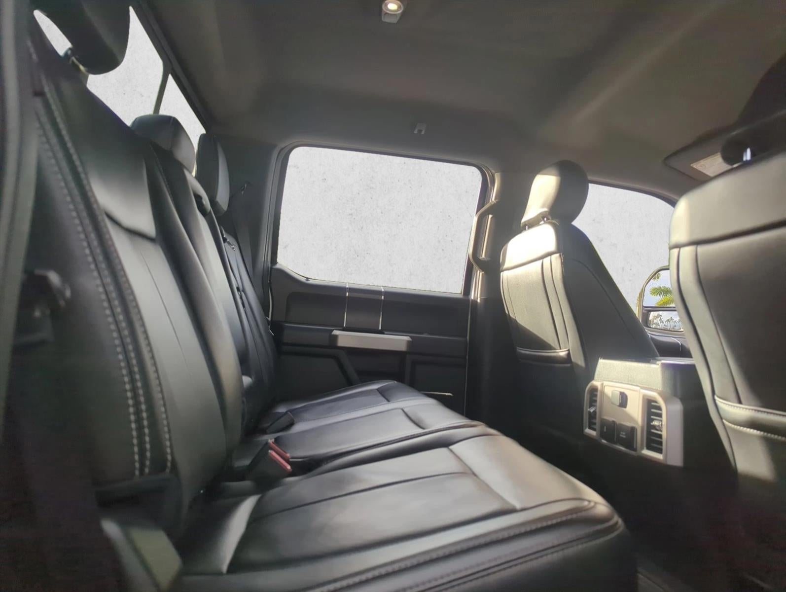 2021 Ford Super Duty F-250 SRW LARIAT 4WD Crew Cab 6.75' Box