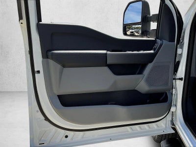 2026 Ford Super Duty F-350 DRW XLT 4WD Crew Cab 8' Box