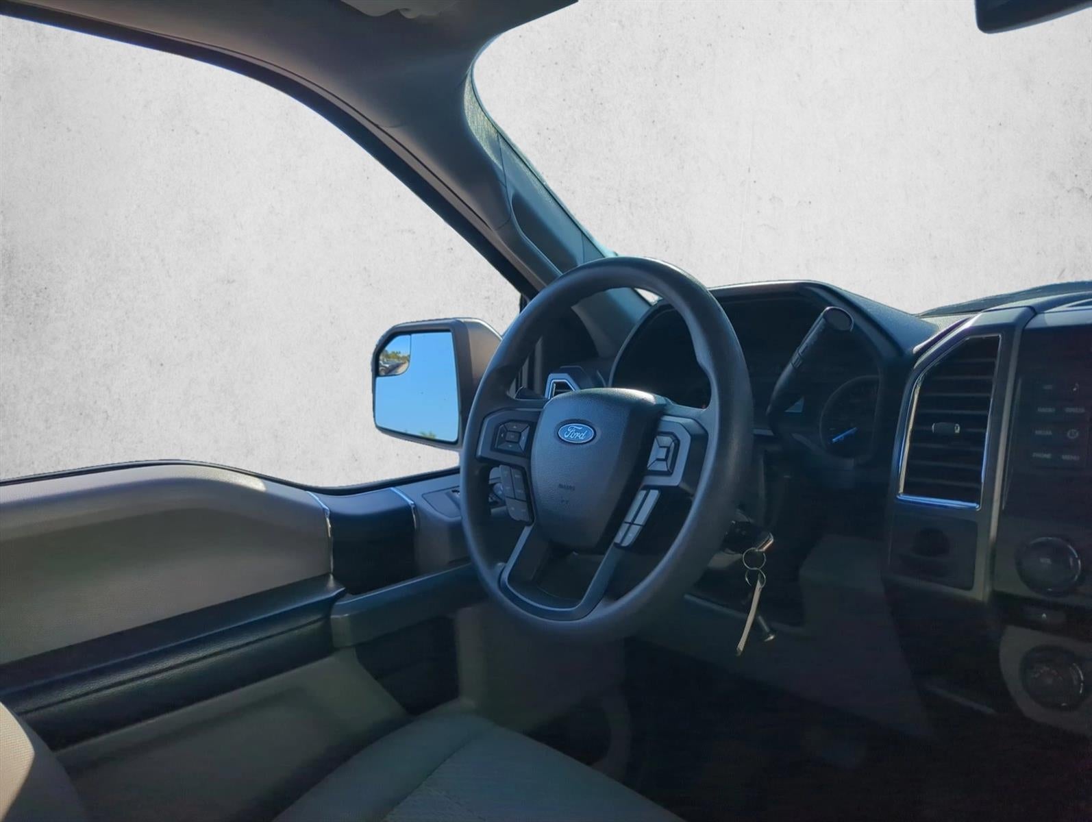 2017 Ford F-150 XLT 2WD SuperCrew 5.5' Box