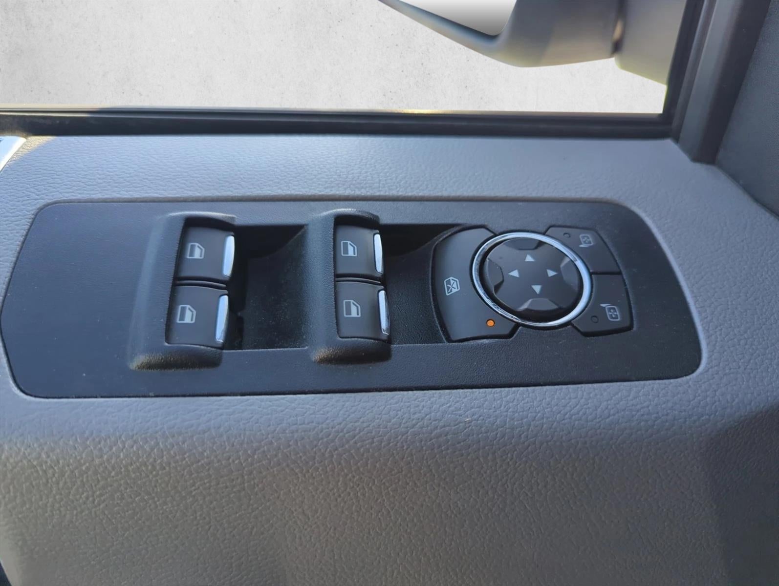 2017 Ford F-150 XLT 2WD SuperCrew 5.5' Box