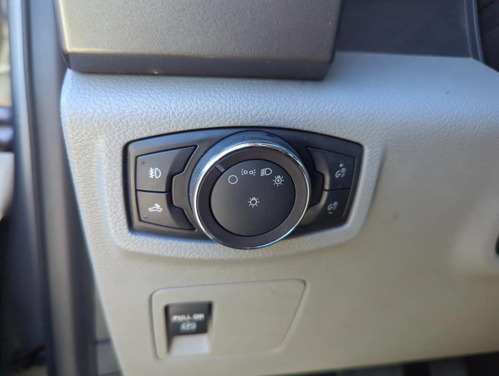 2017 Ford F-150 XLT 2WD SuperCrew 5.5' Box