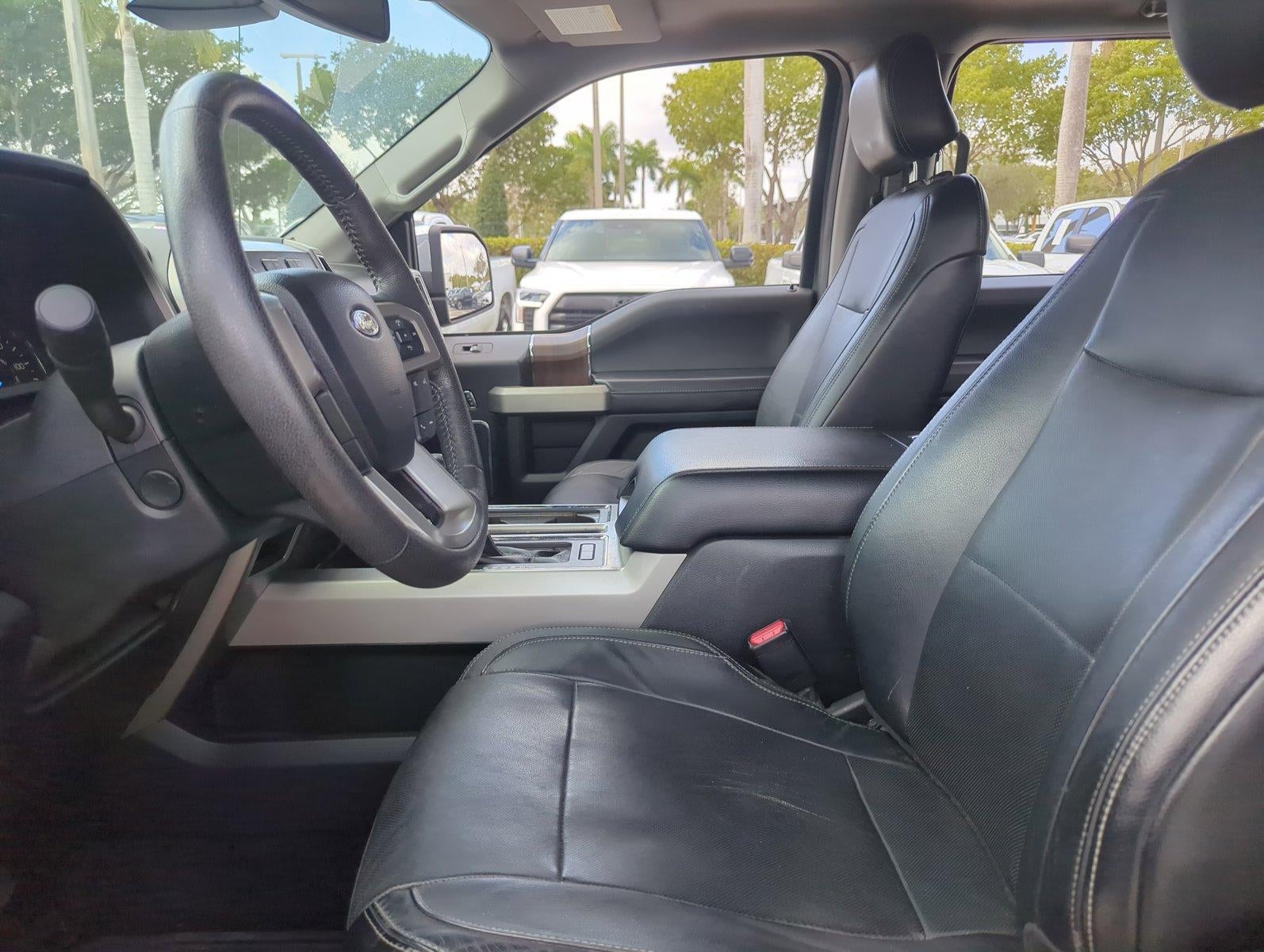 2015 Ford F-150 4WD SuperCrew 5-1/2 Ft Box Lariat