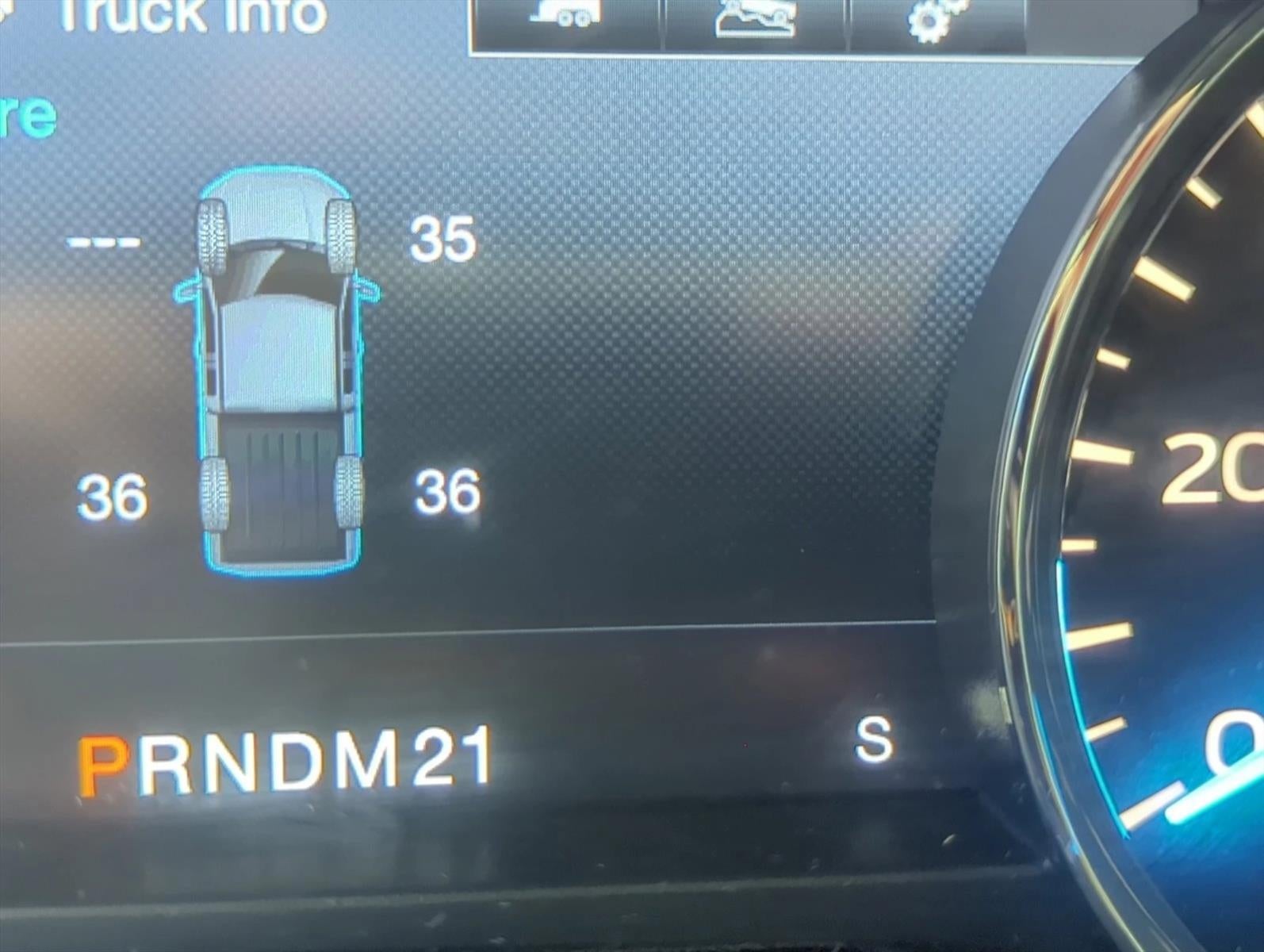 2015 Ford F-150 4WD SuperCrew 5-1/2 Ft Box Lariat