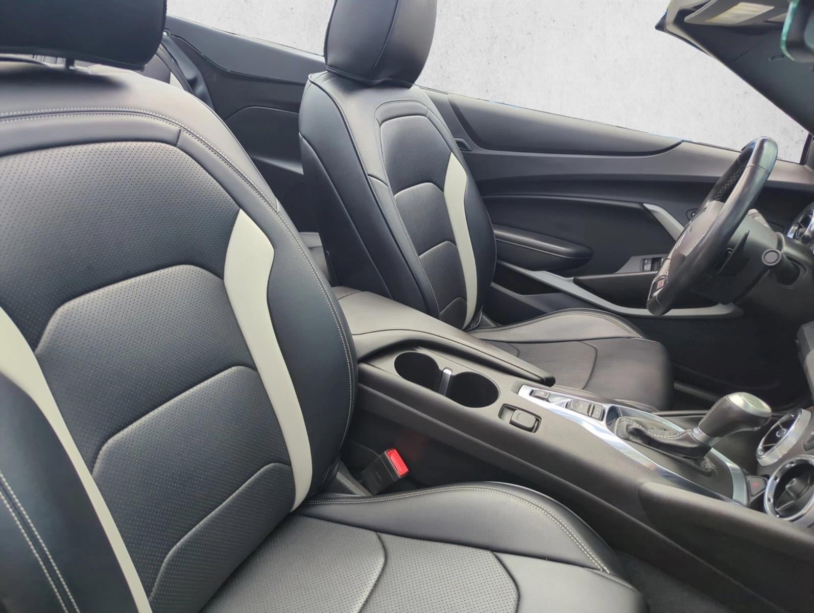 2022 Chevrolet Camaro 2dr Convertible 1SS