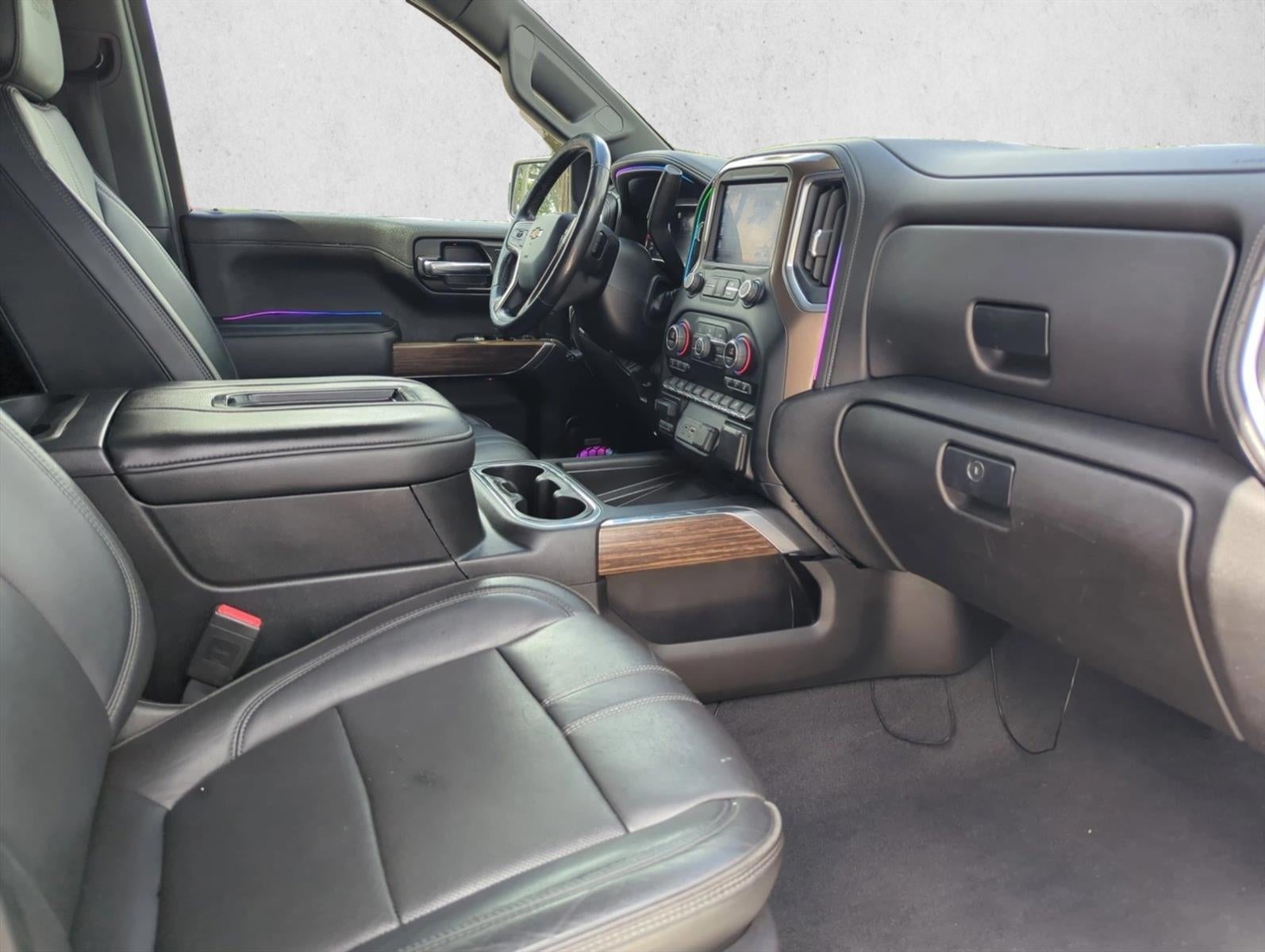 2019 Chevrolet Silverado 1500 Crew Cab Standard Box 4-Wheel Drive High Country