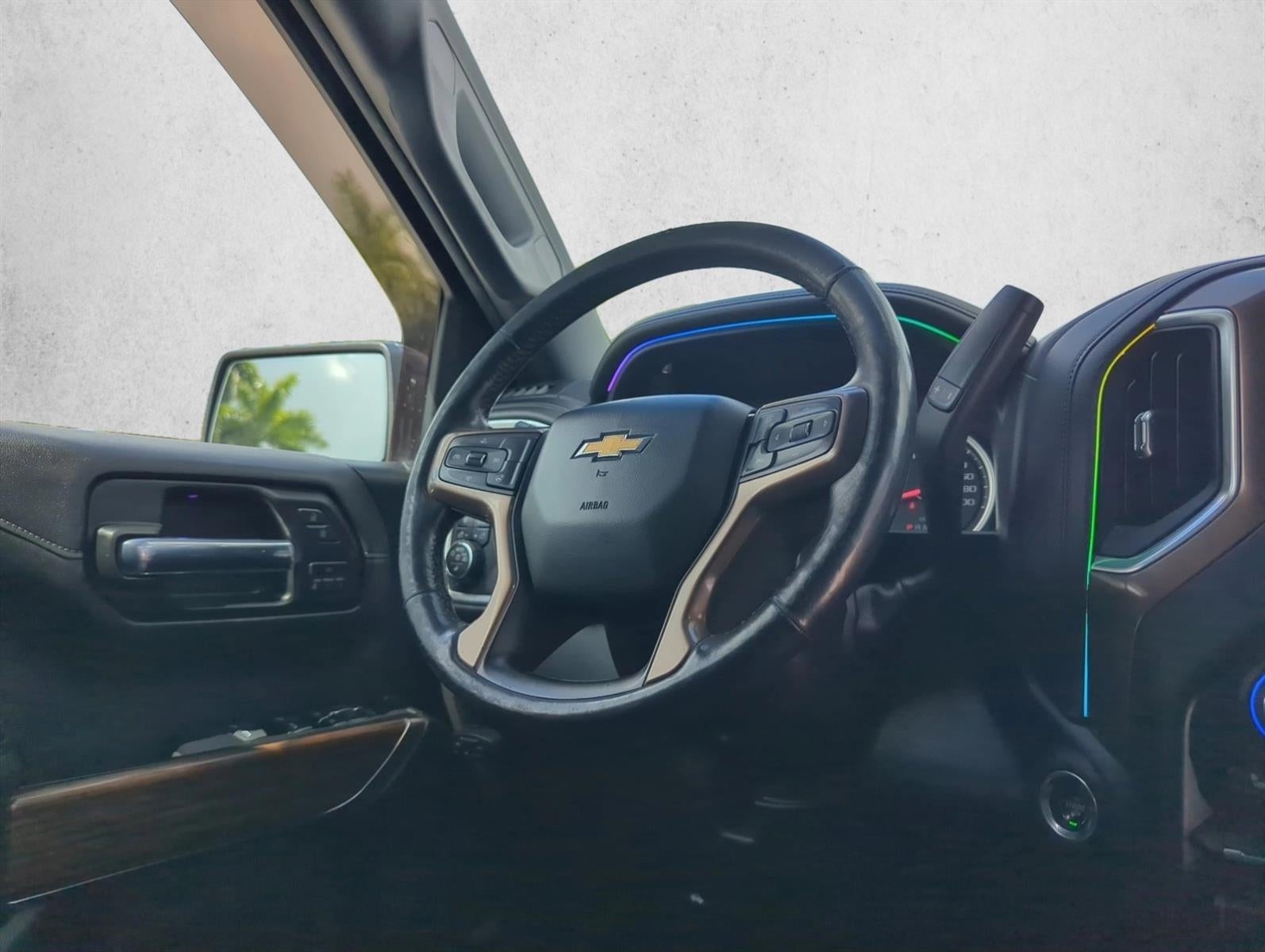 2019 Chevrolet Silverado 1500 Crew Cab Standard Box 4-Wheel Drive High Country