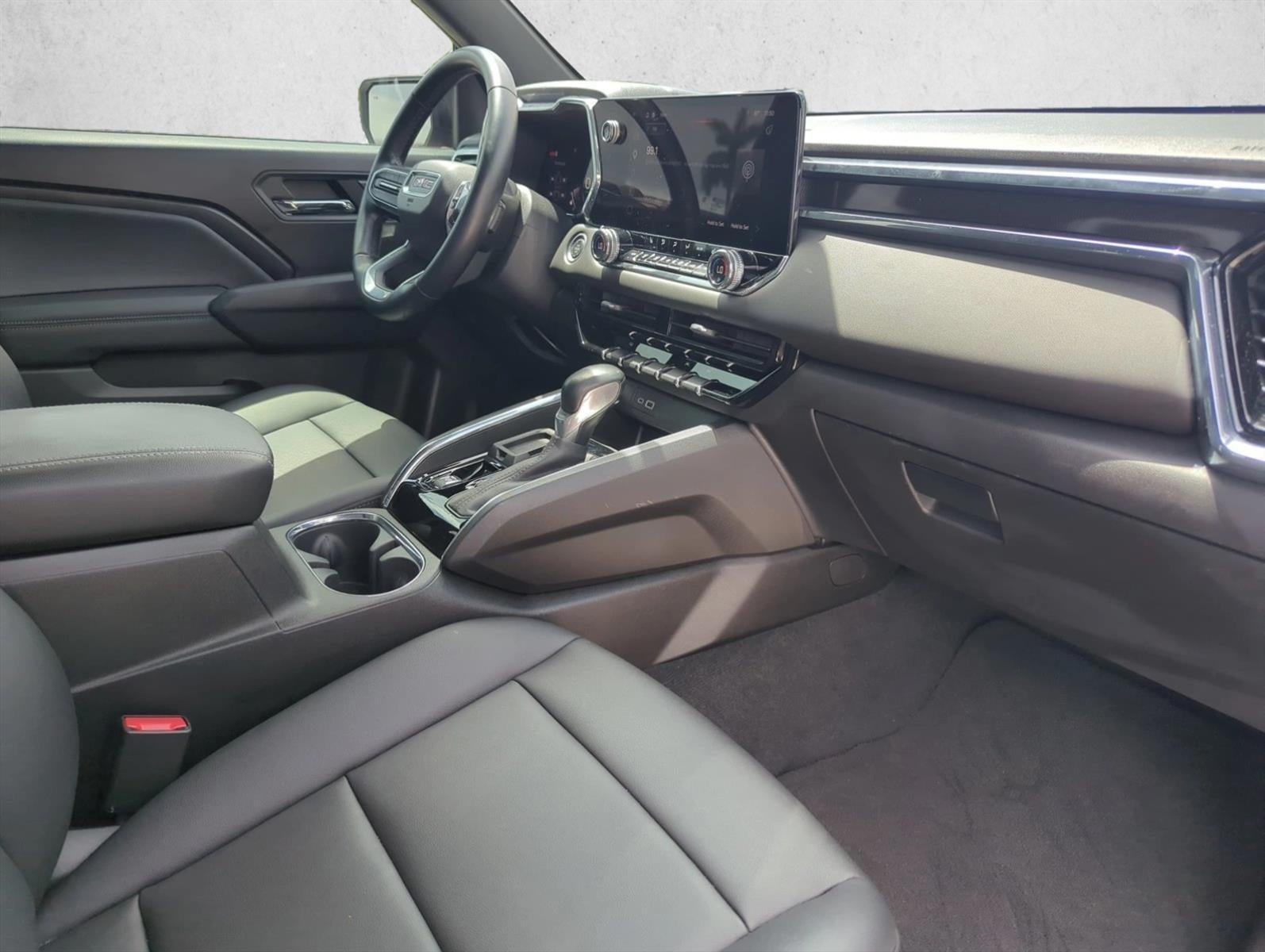 2024 GMC Canyon Crew Cab Short Box 2-Wheel Drive Elevation