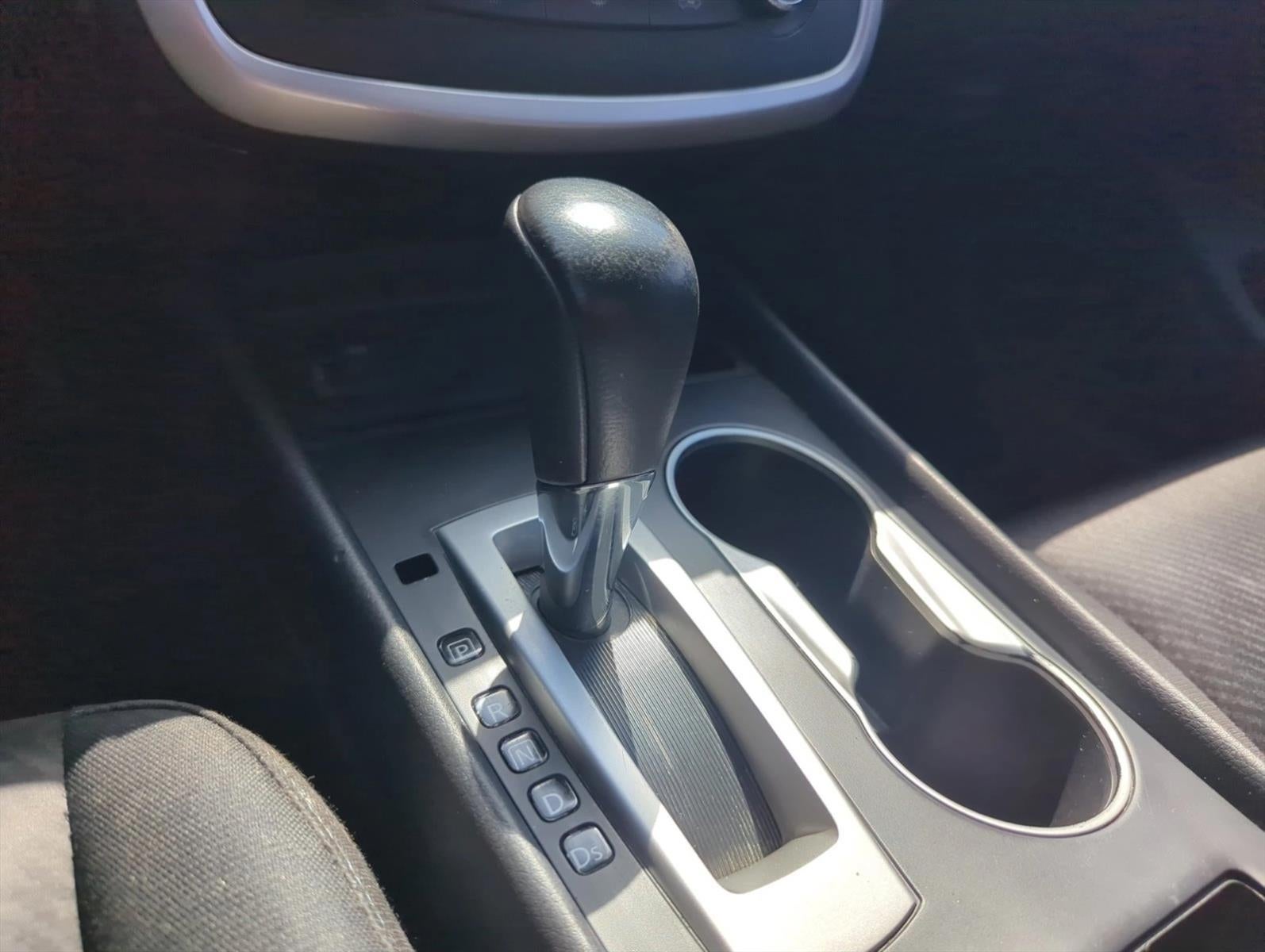 2016 Nissan Altima 4dr Sdn I4 2.5 SR