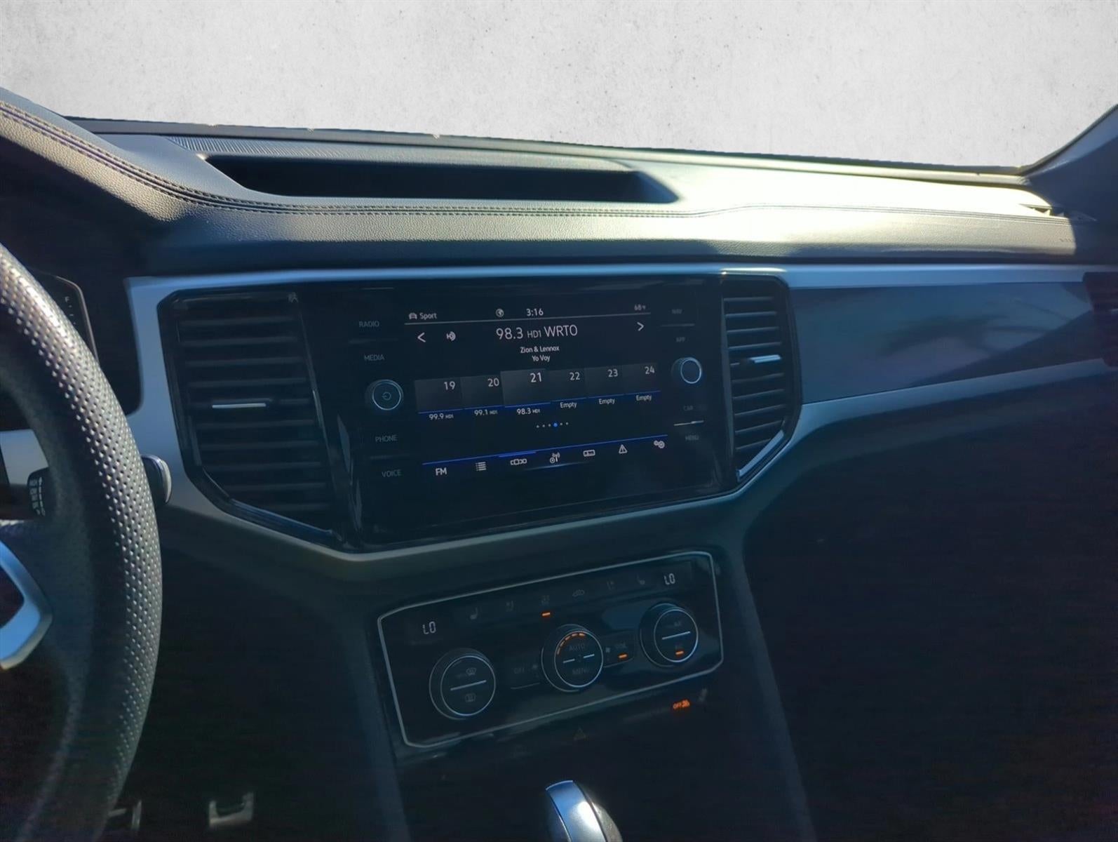 2023 Volkswagen Atlas Cross Sport 3.6L V6 SEL Premium R-Line 4MOTION