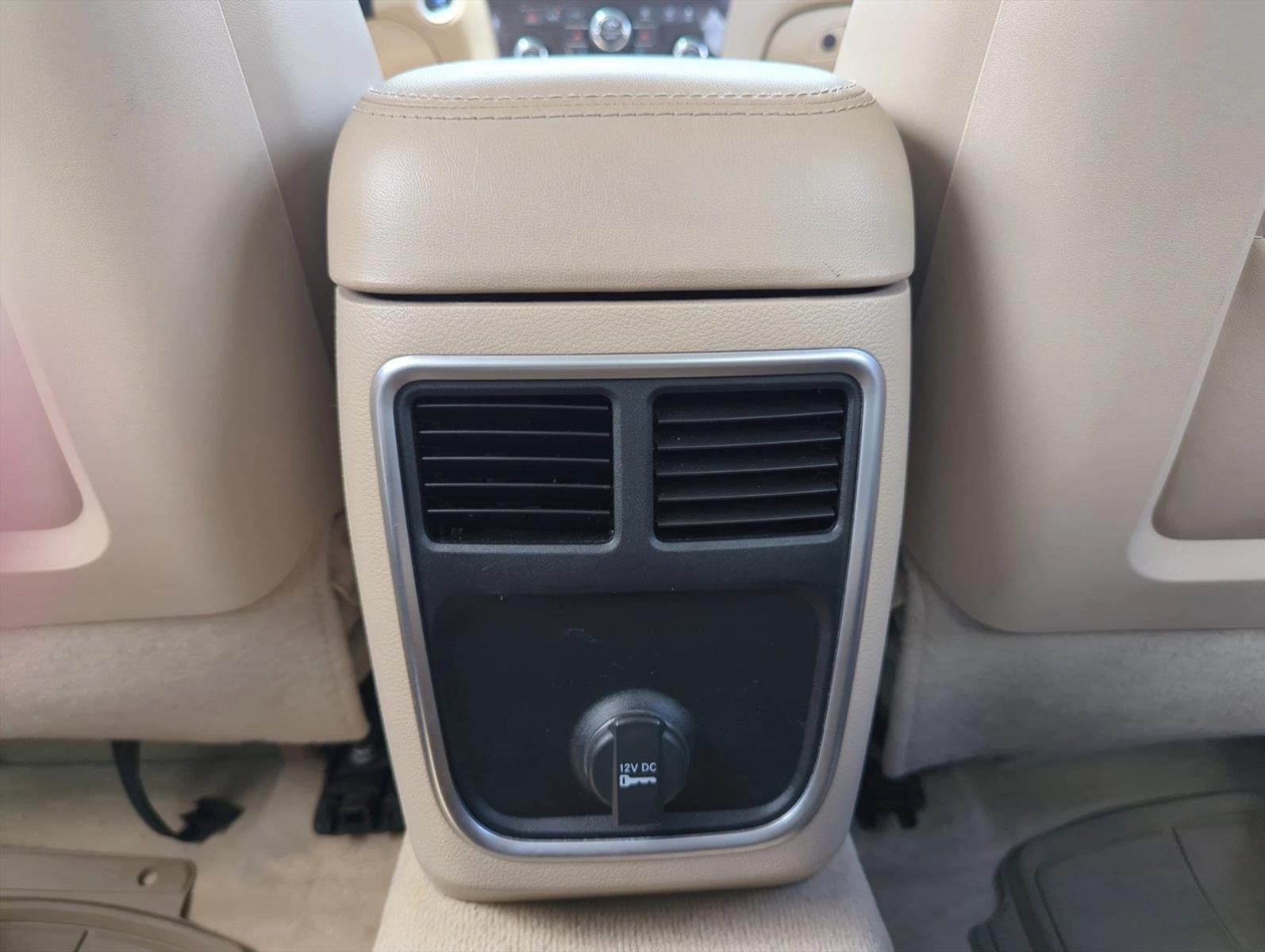 2011 Chrysler 300 4dr Sdn Limited RWD